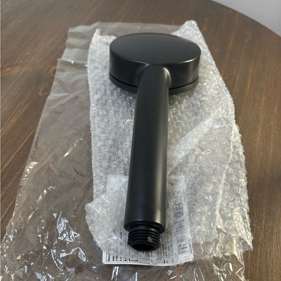 New Showerhead - Picture 1 of 2